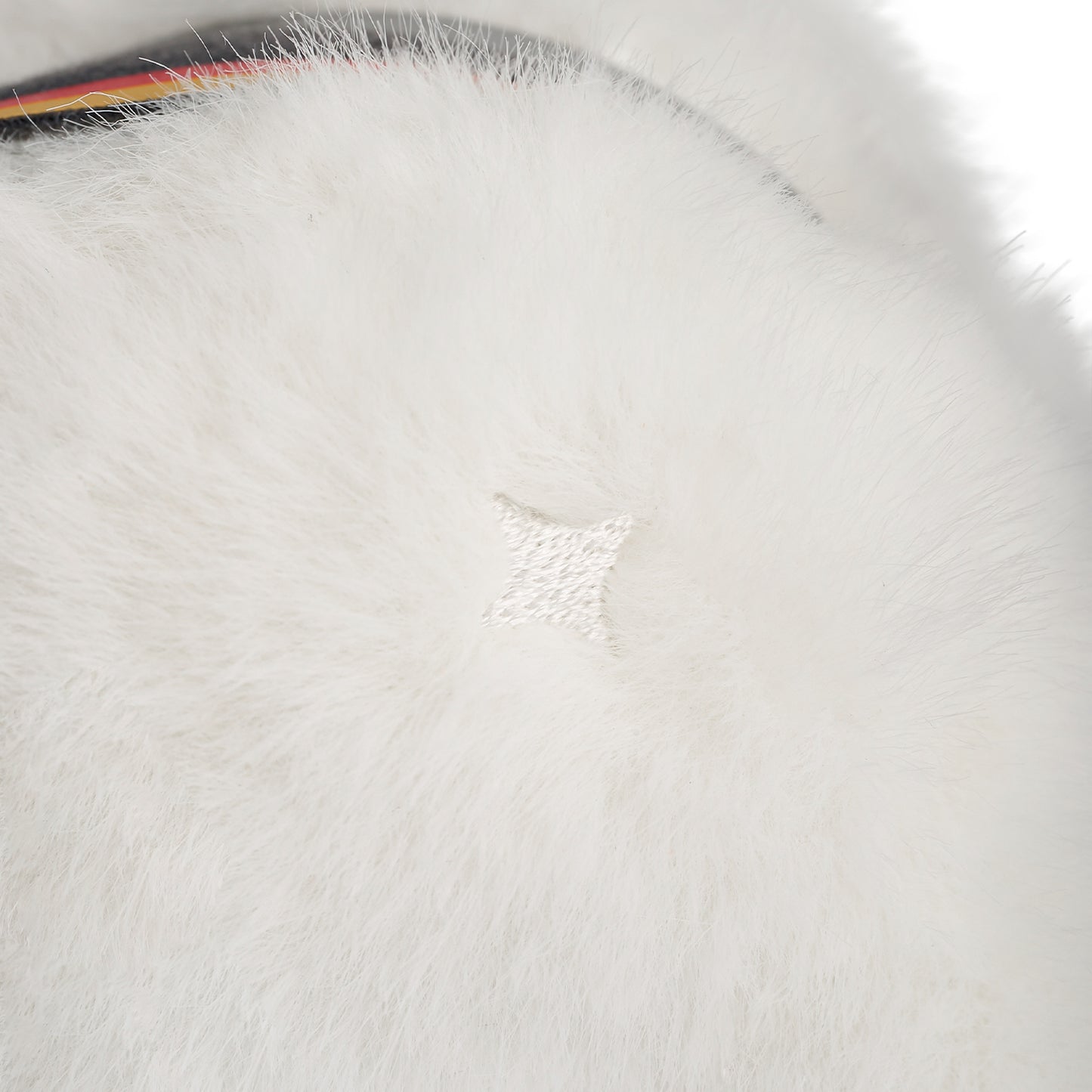 熊抱雪人毛绒钥匙扣挂饰